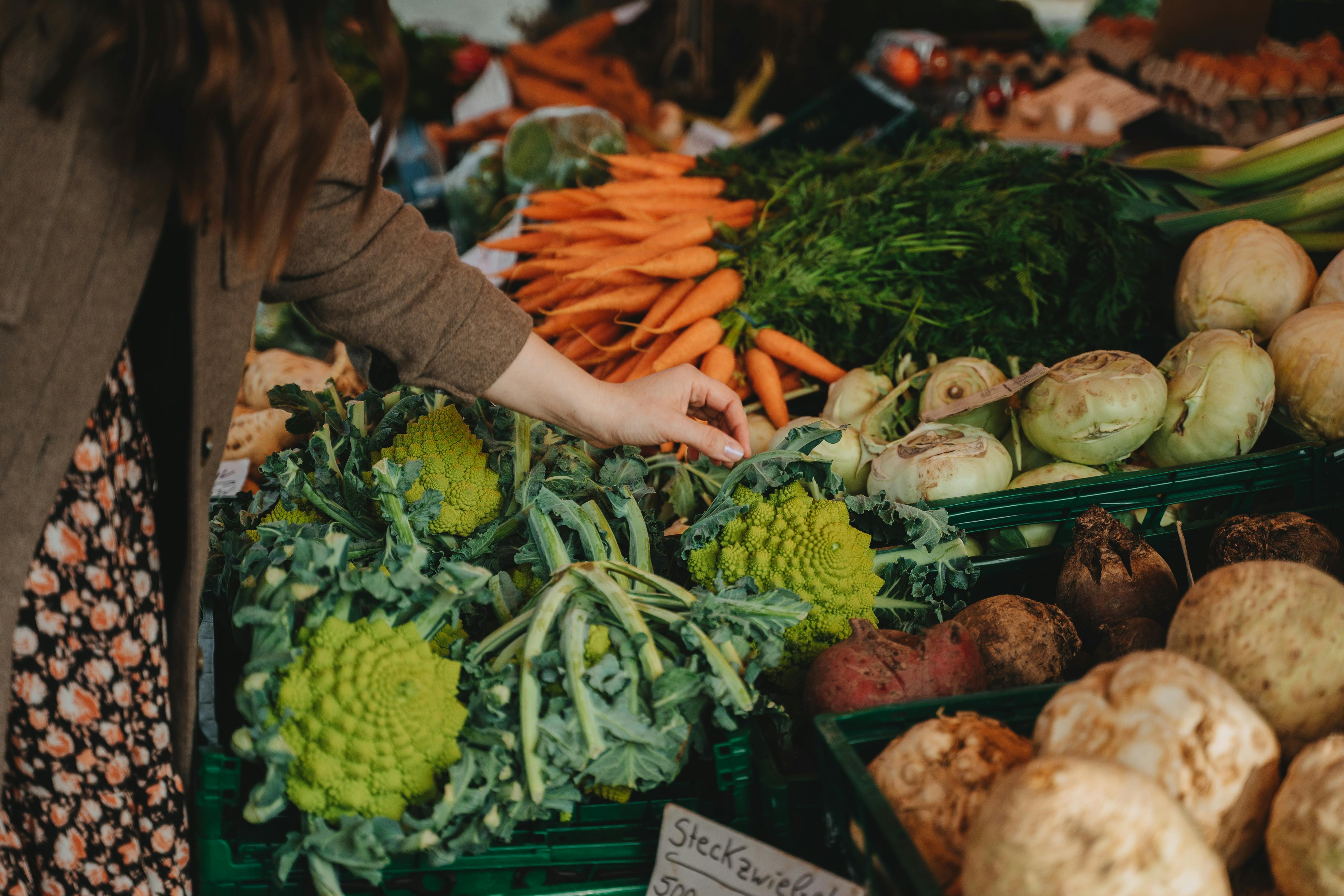 What to Shop for at the Farmers Market